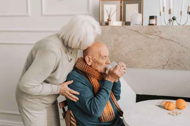 Tips Puasa untuk Lansia Agar Tetap Kuat dan Nyaman Selama Ramadan