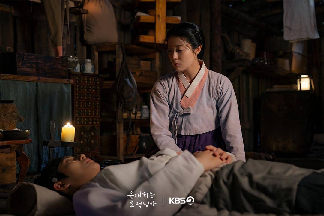 Moon Sang Min dan Nam Ji Hyun di To My Beloved Thief