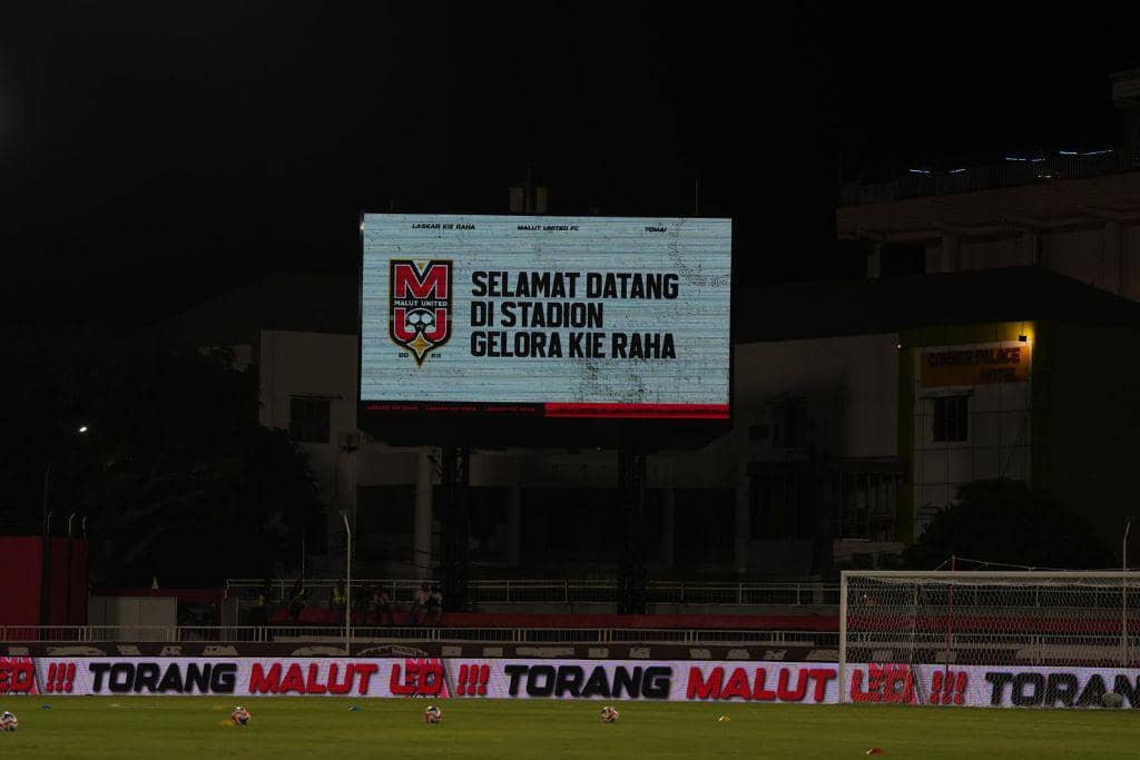 Suasana kandang Malut United, Stadion Gelora Kie Raha.