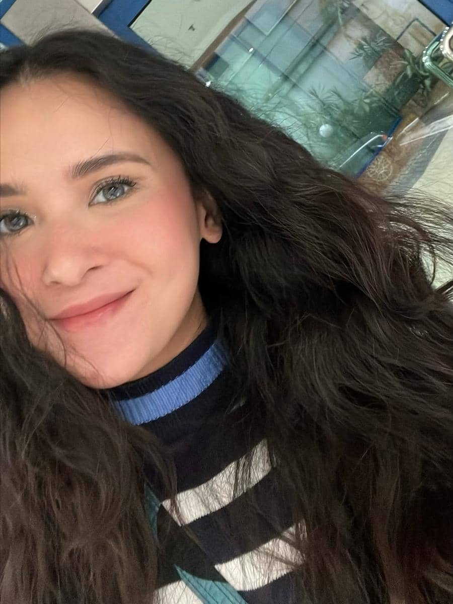 inspirasi flawless makeup look ala Ayushita 