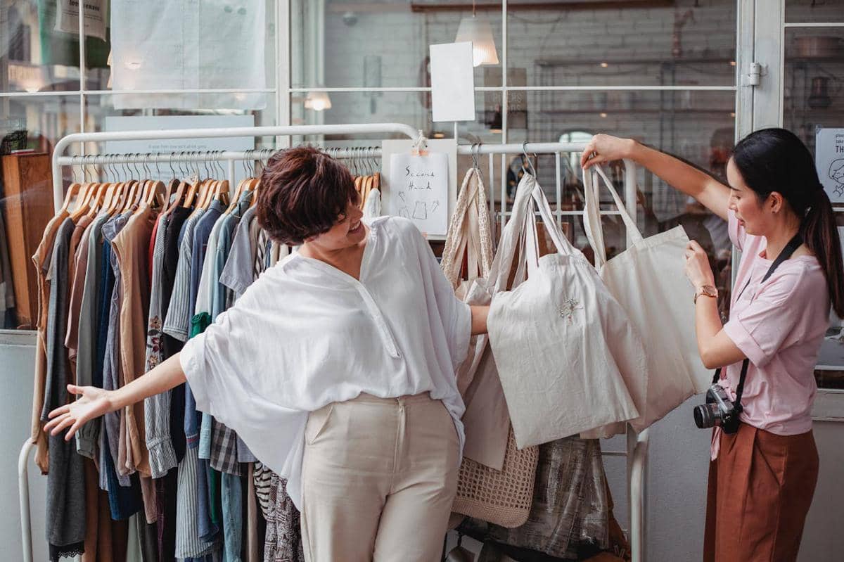 ilustrasi bisnis pakaian