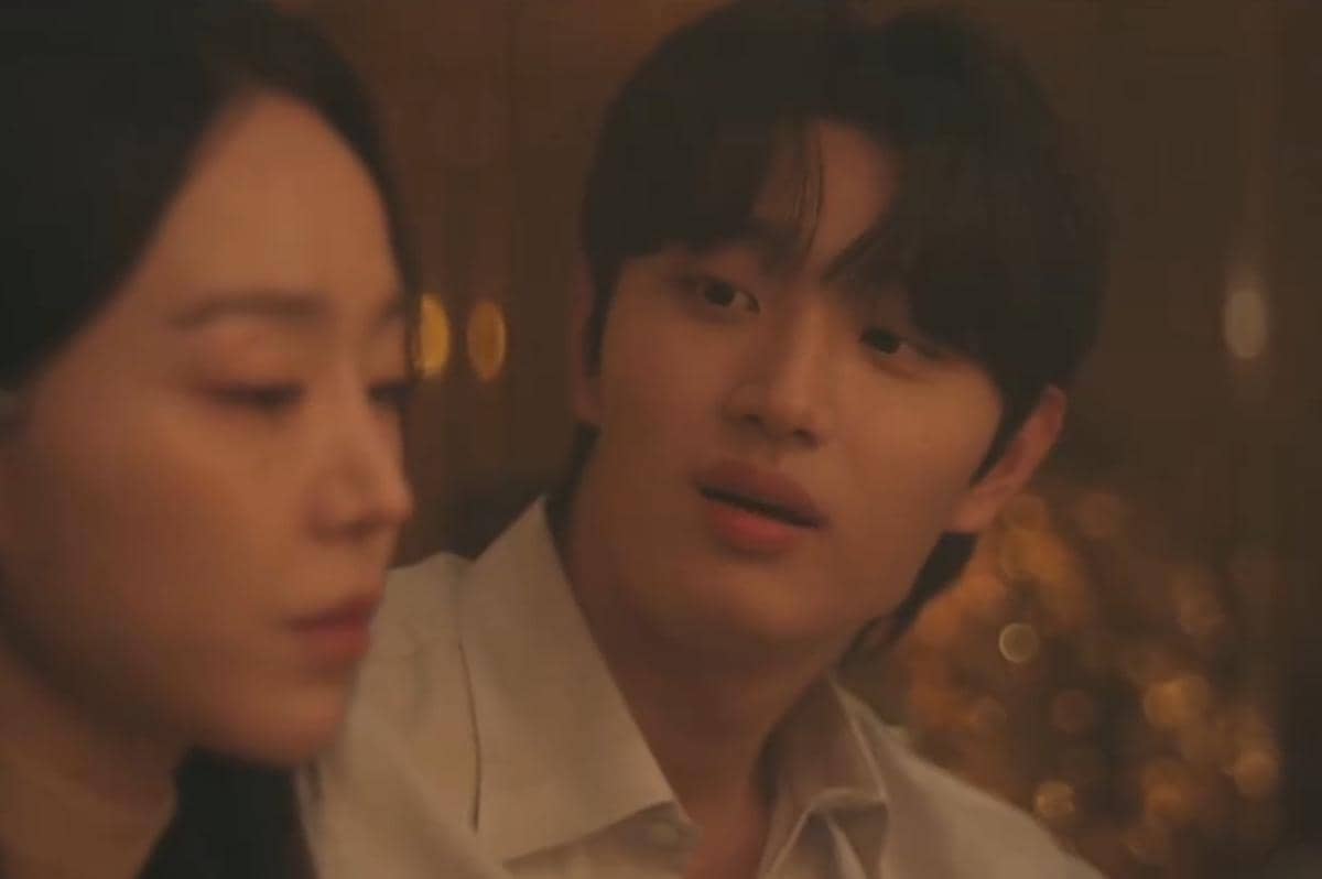 Still cut The Art of Sarah