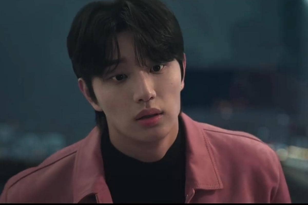 Still cut The Art of Sarah