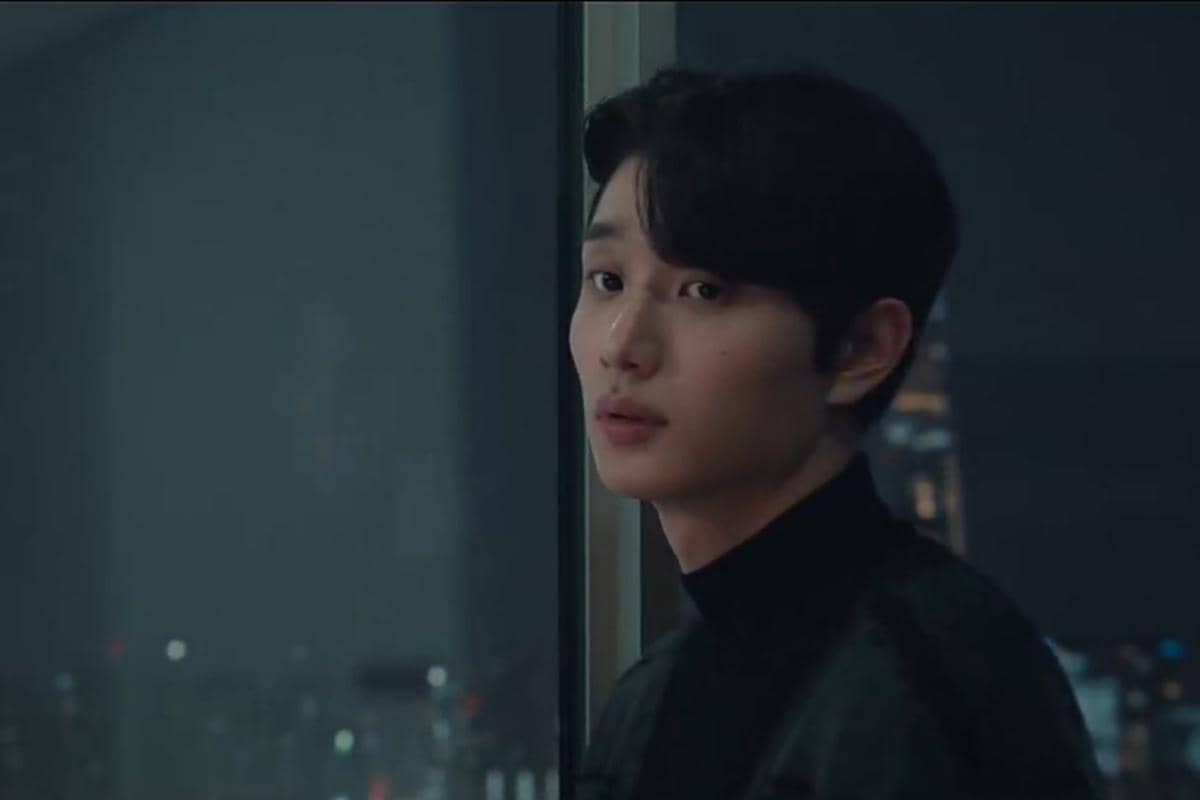 Still cut The Art of Sarah