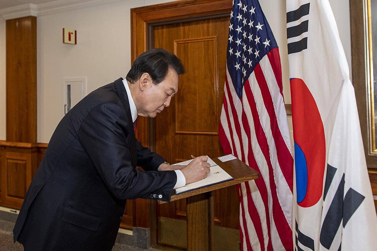 Yoon sebelumnya menghadapi kemungkinan hukuman mati