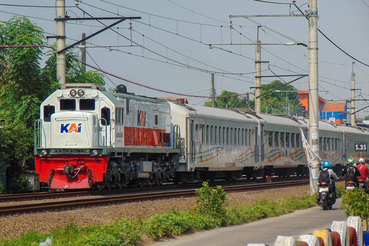 KA Dharmawangsa Ekspres