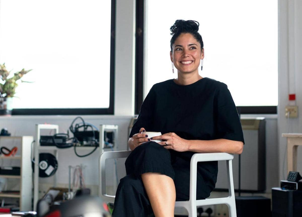 Ilustrasi perempuan karier