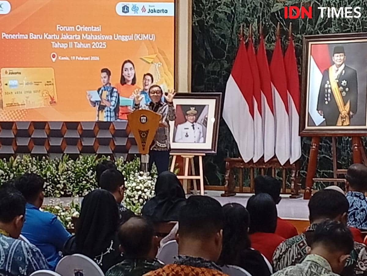 Gubernur DKI Jakarta Pramono Anung melakukan orentasi penerima baru KJMU di Balai Kota, Kamis (19/2/2026).