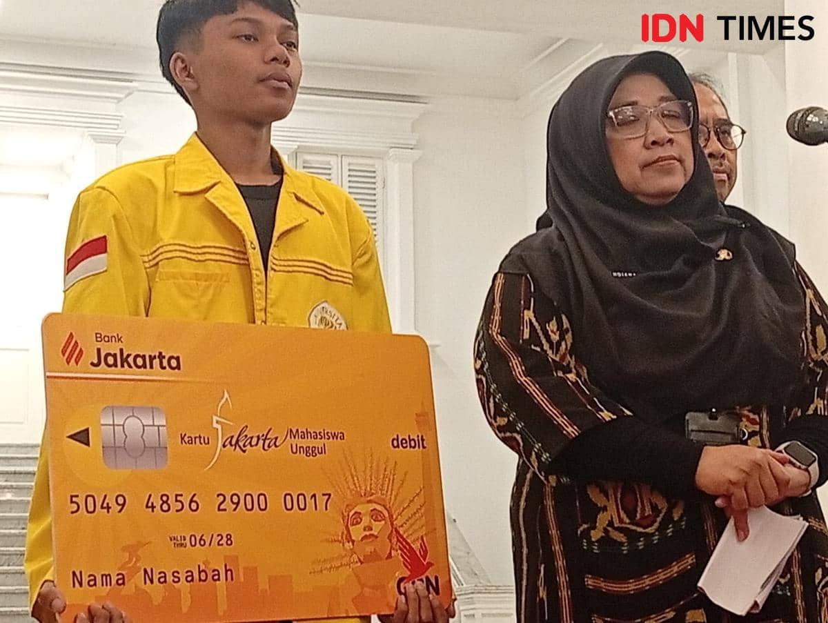 Gubernur DKI Jakarta Pramono Anung melakukan orentasi penerima baru KJMU di Balai Kota, Kamis (19/2/2026).