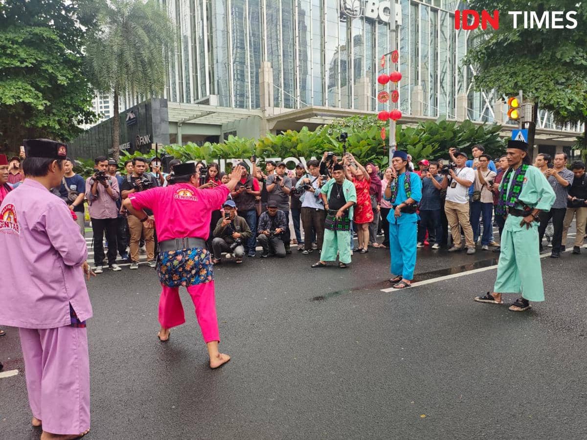 Potret kemeriahan pawai Imlek di acara “Ride to Luck” (Join the Journey, Catch the Luck) pada Selasa (17/2/2026) di SCBD