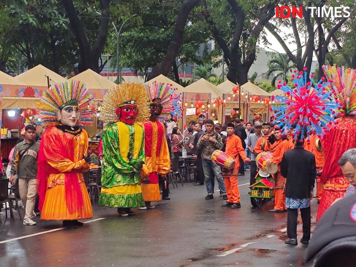 Potret kemeriahan pawai Imlek di acara “Ride to Luck” (Join the Journey, Catch the Luck) pada Selasa (17/2/2026) di SCBD