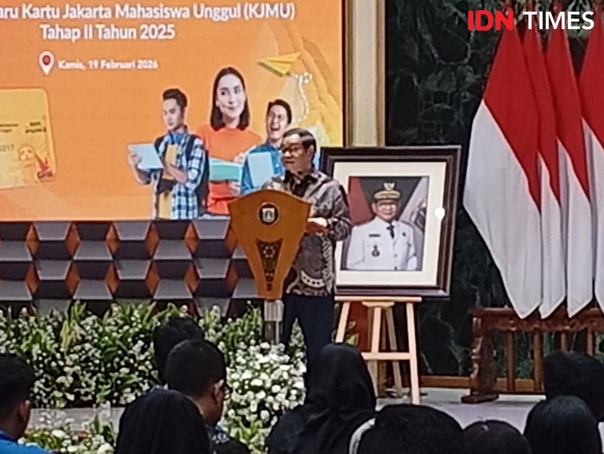 Gubernur DKI Jakarta Pramono Anung melakukan orentasi penerima baru KJMU di Balai Kota, Kamis (19/2/2026).