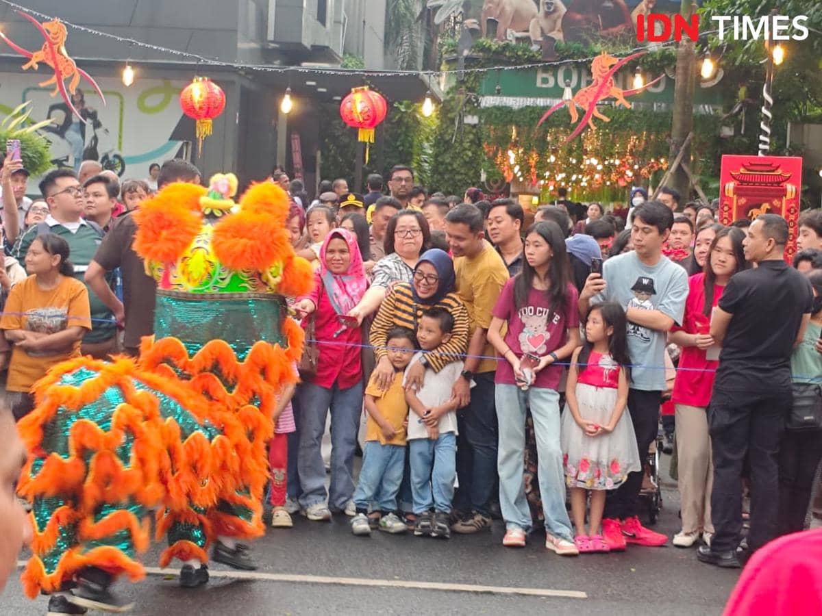 Potret kemeriahan pawai Imlek di acara “Ride to Luck” (Join the Journey, Catch the Luck) pada Selasa (17/2/2026) di SCBD