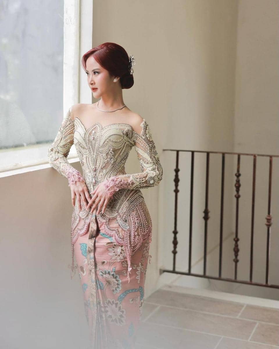 gaya lamaran Gabriella Larasati 