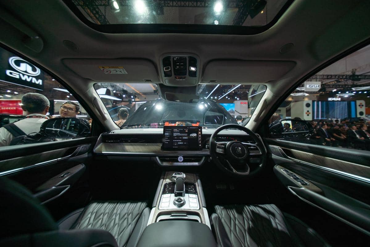 Mengenal Lebih Dekat Spesifikasi SUV Tank 500 Diesel