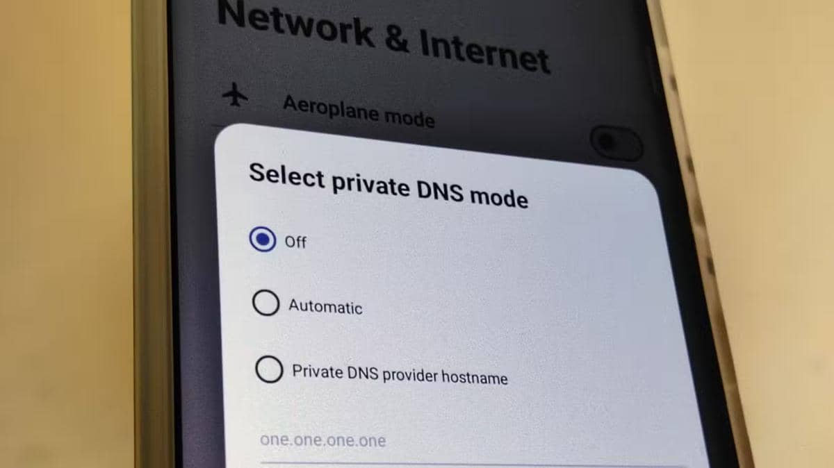 dns-settings-on-android-phone.jpg