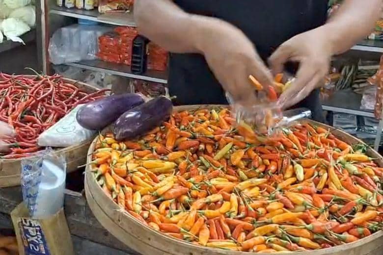 Setara Harga Daging Sapi! Cabai Rawit di Ngawi Tembus Rp120 Ribu