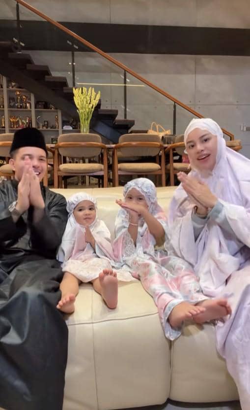 Buka Puasa Atta dan Aurel 