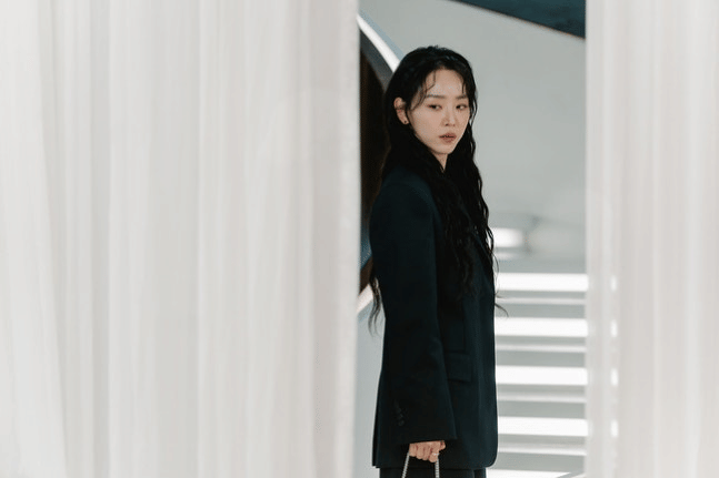 still cut drama The Art of Sarah