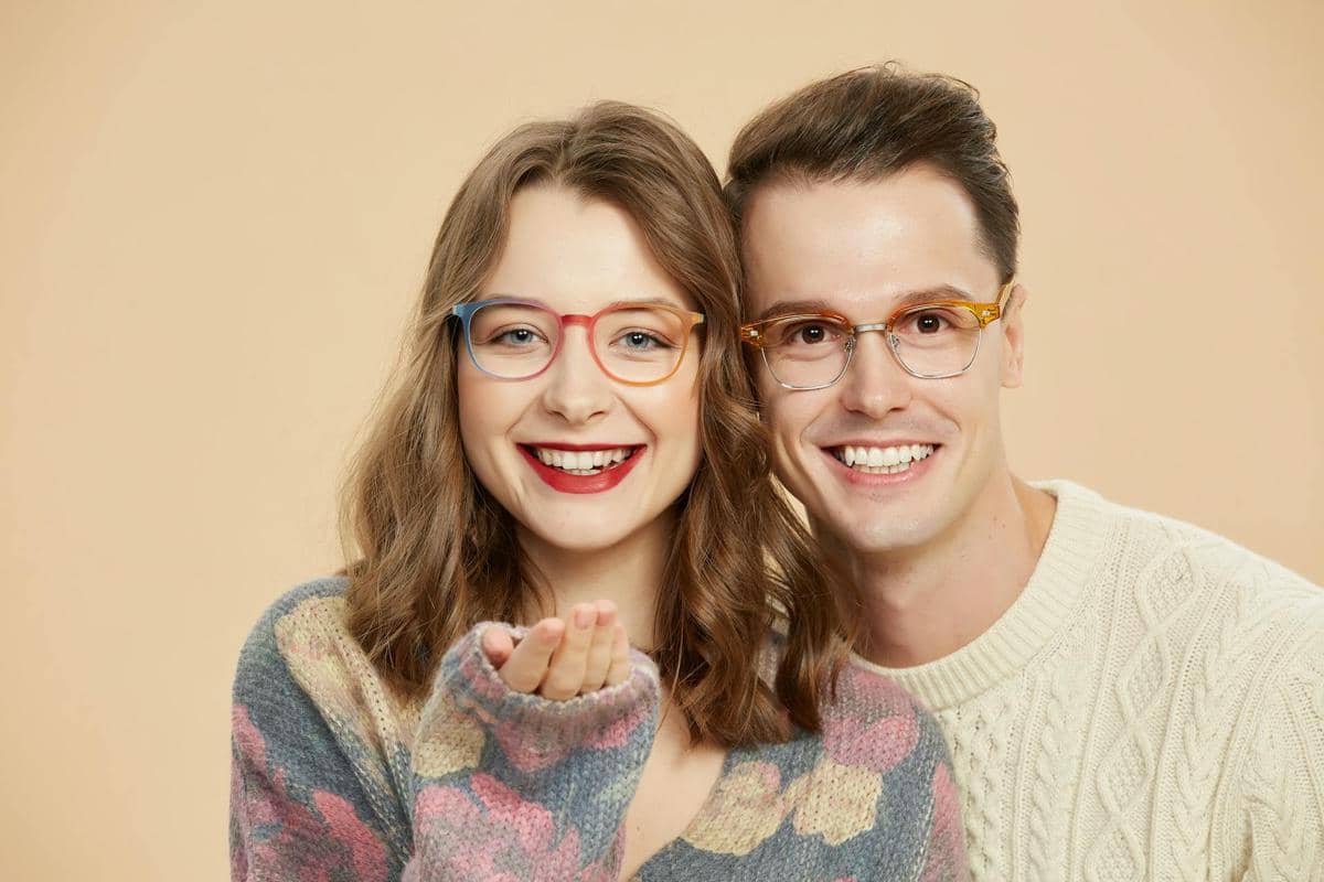 5 Zodiak Cewek yang Katanya Cuma Jatuh Hati pada Pria Humoris