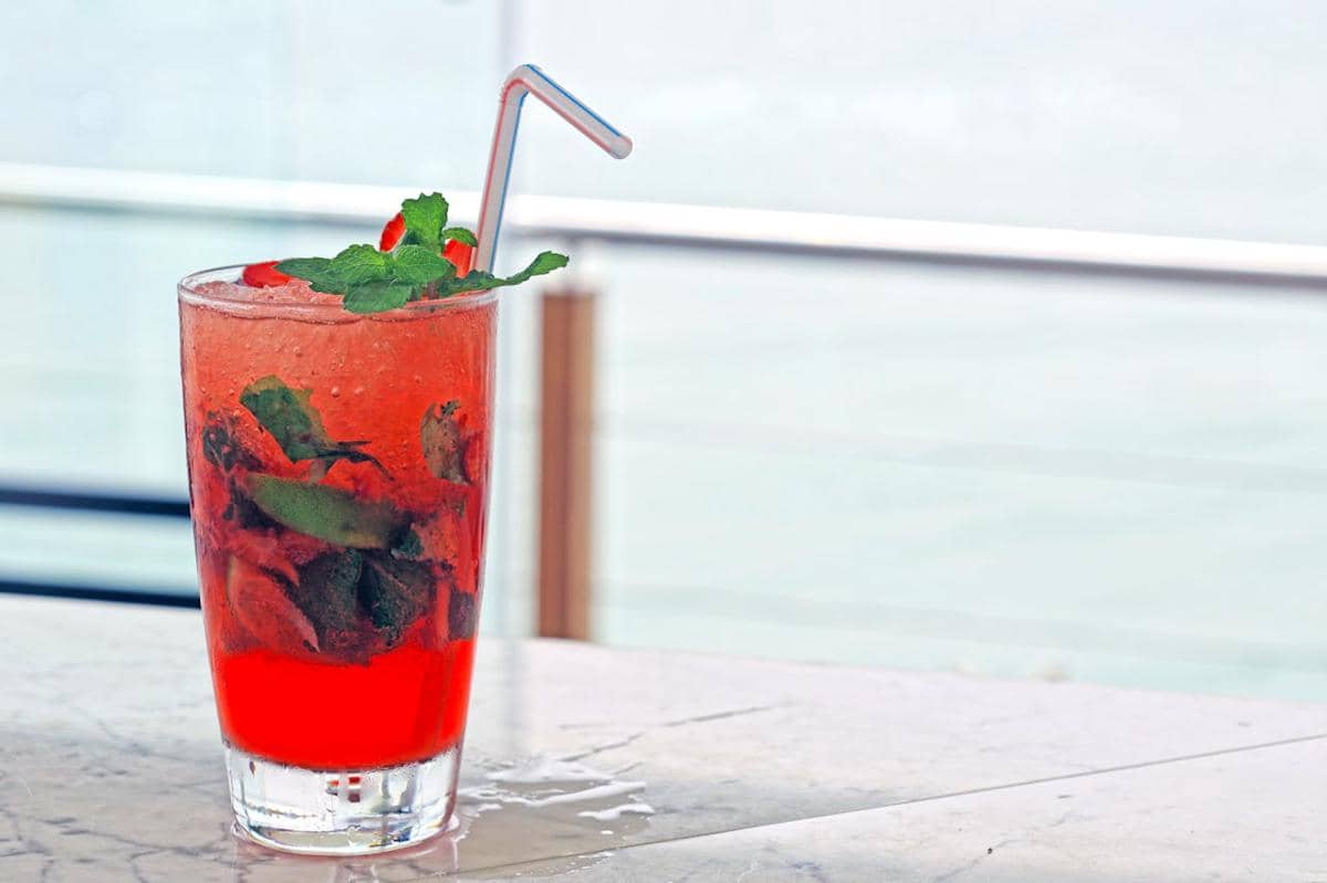 ilustrasi es sirup merah