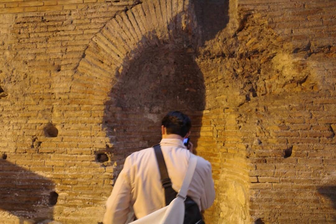 Cinta Brian berkeliling kota Roma bareng Gisella Anastasia