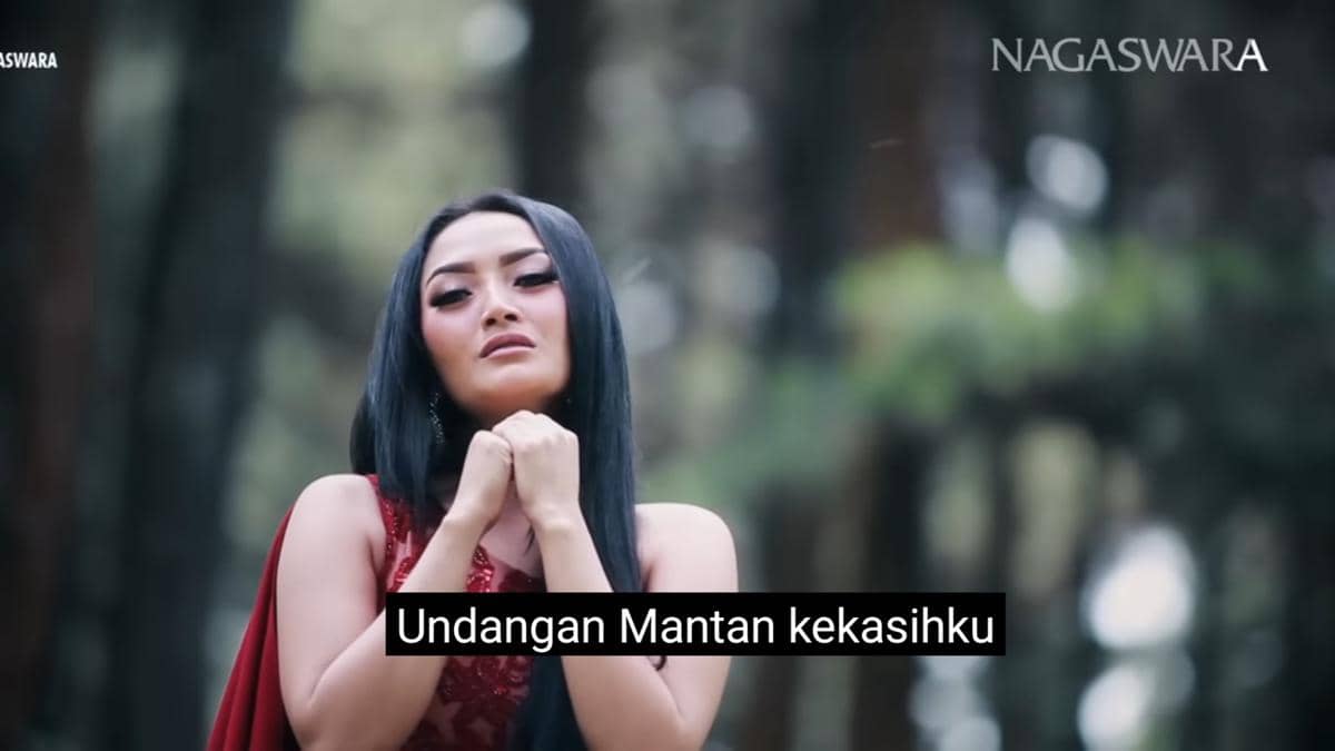 cuplikan video klip "Undangan Mantan"