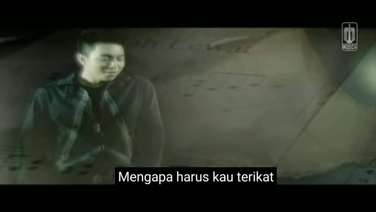 cuplikan video klip "Cinta Sudah Lewat"