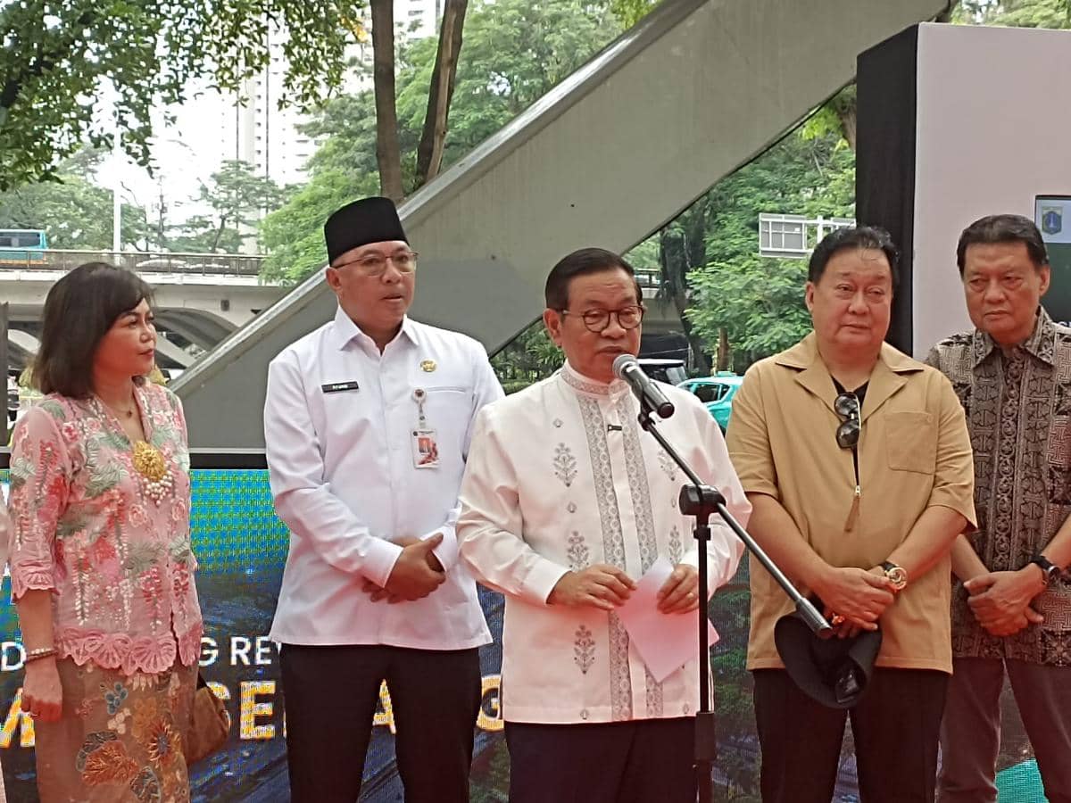 Gubernur DKI Jakarta Pramono Anung melakukan Grondbreaking Revitalisasi Taman Semanggi, Jumat (20/2/2026). 