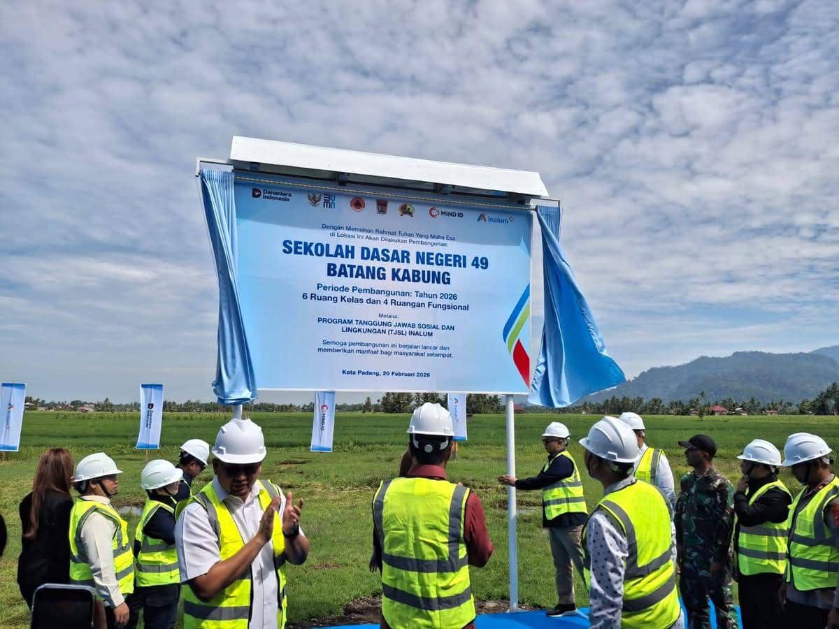 Hilang Diterjang Banjir, SDN 49 Batang Kabung Padang Kembali Dibangun