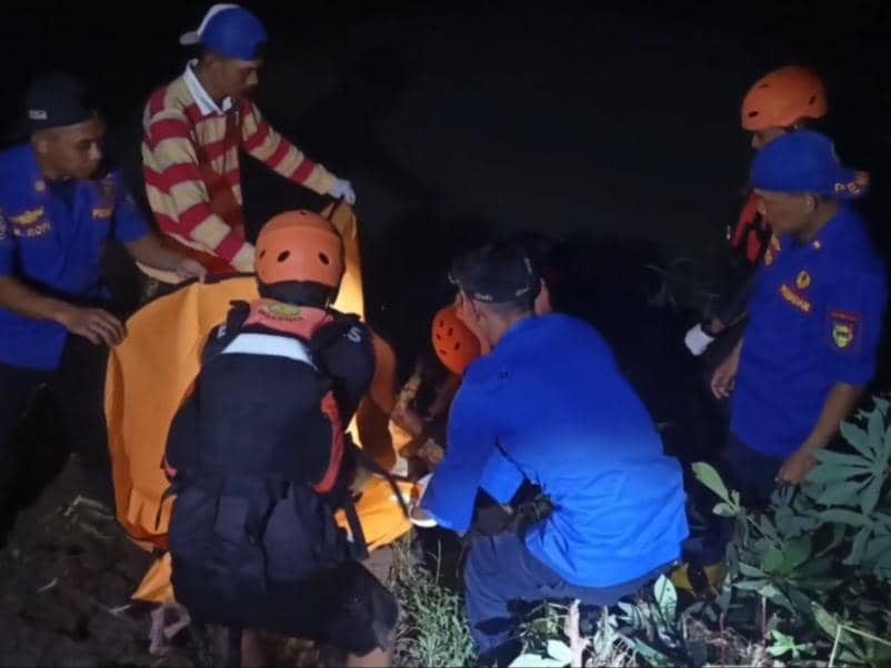 Terseret Arus Sungai Tanggamus, Remaja 13 Tahun Ditemukan Meninggal