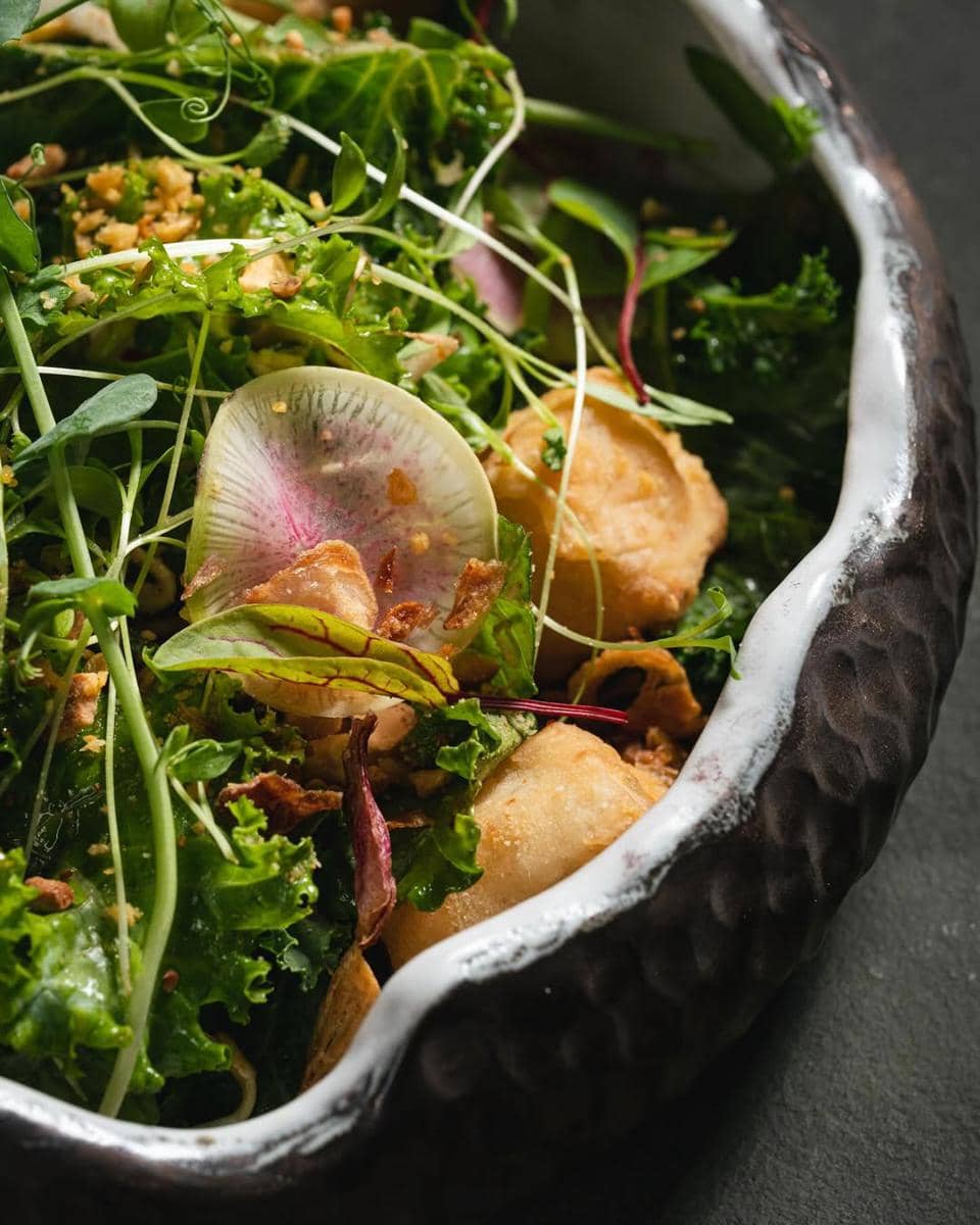 Potret menu Kale Tahu Goreng Saus Asam Jawa di Semaja 