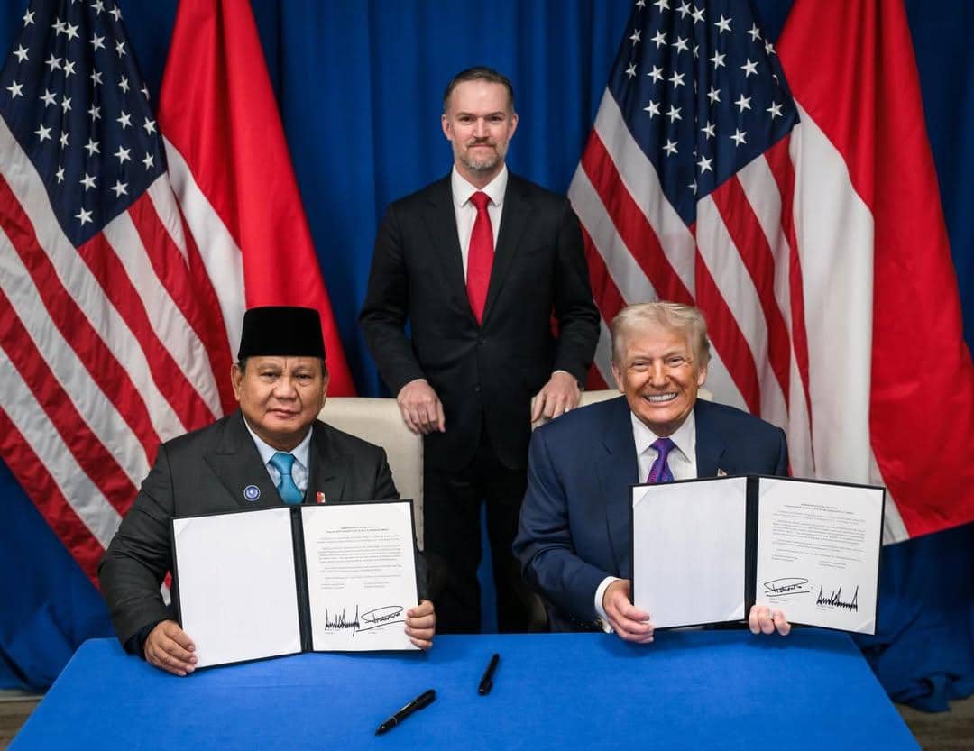 Presiden Prabowo Subianto dan Presiden Amerika Serikat Donald J. Trump menandatangani Agreement on Reciprocal Trade (ART) di Washington, D.C., pada Kamis (19/2).