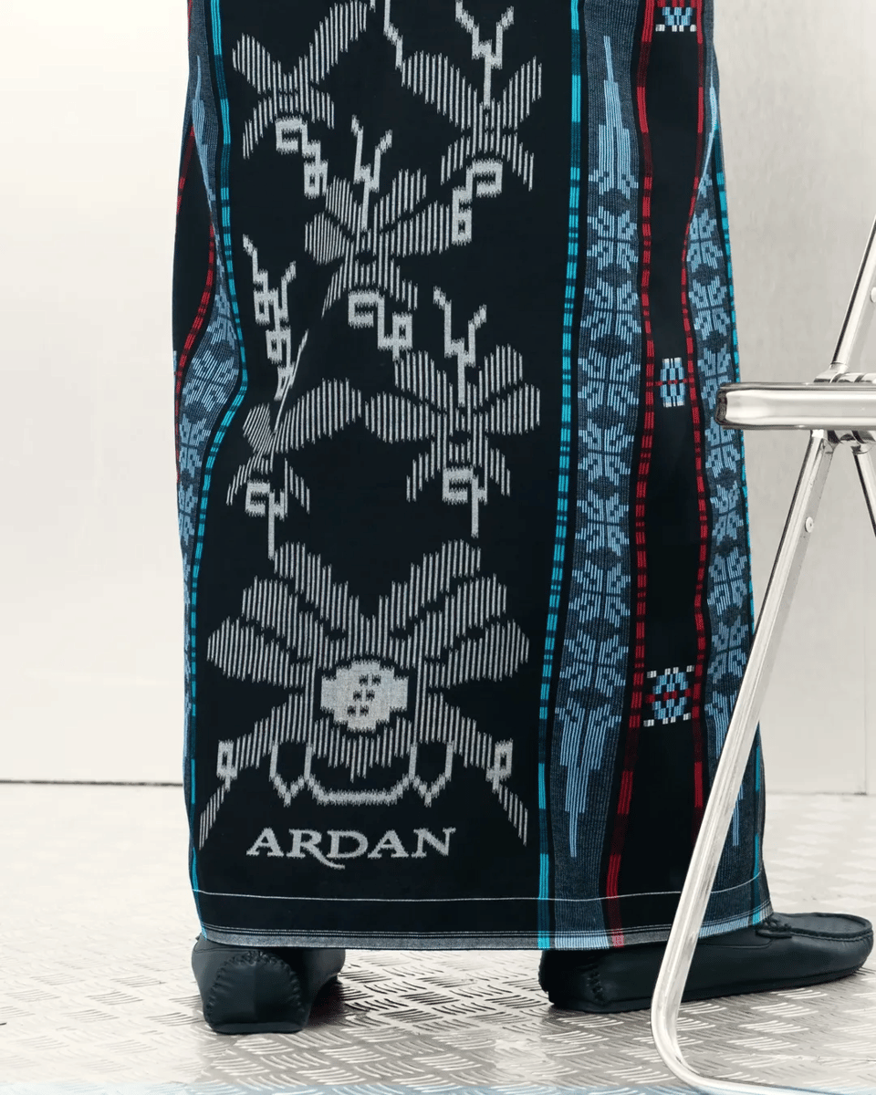 ilustrasi sarung pria merek Ardan 