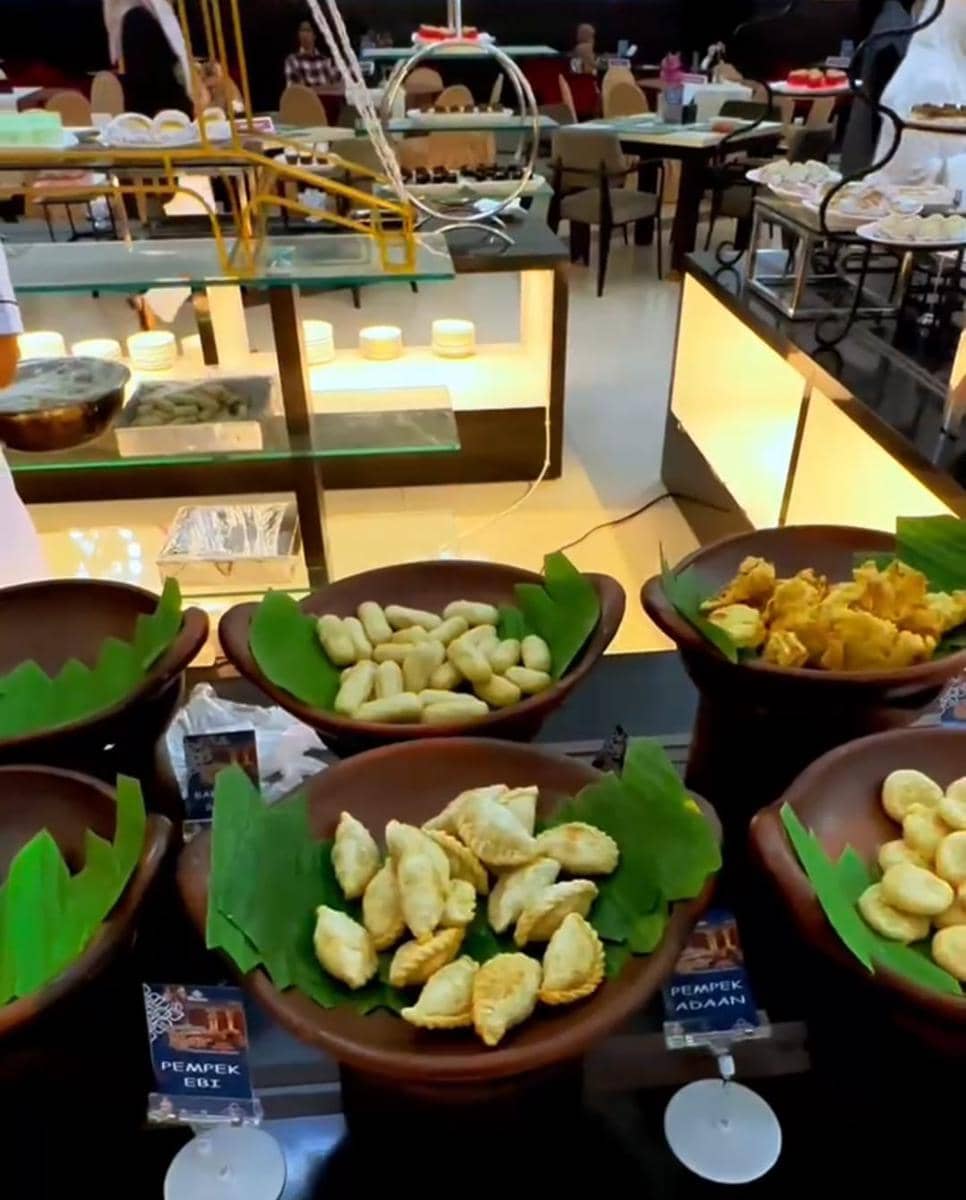Hidangan All You Can Eat di Swarna Dwipa Hotel Palembang