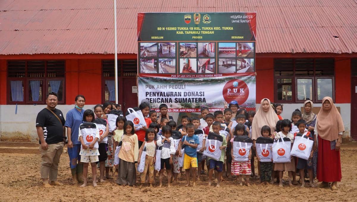 Honda Salurkan Bantuan Pendidikan untuk Pelajar Tapteng