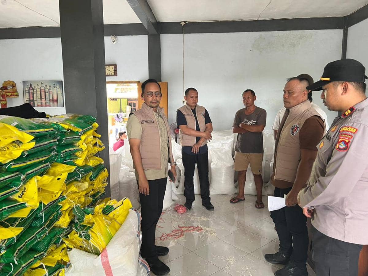 Polisi Bongkar Manipulasi Beras SPHP di Lombok, Ratusan Karung Disita