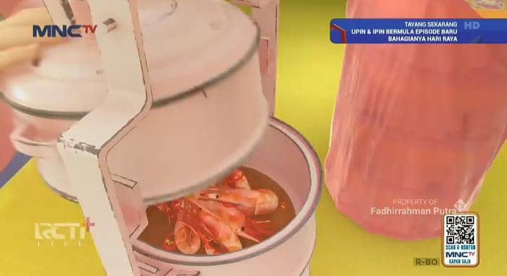 rantang berisi makanan untuk Tok Dalang di Upin & Ipin