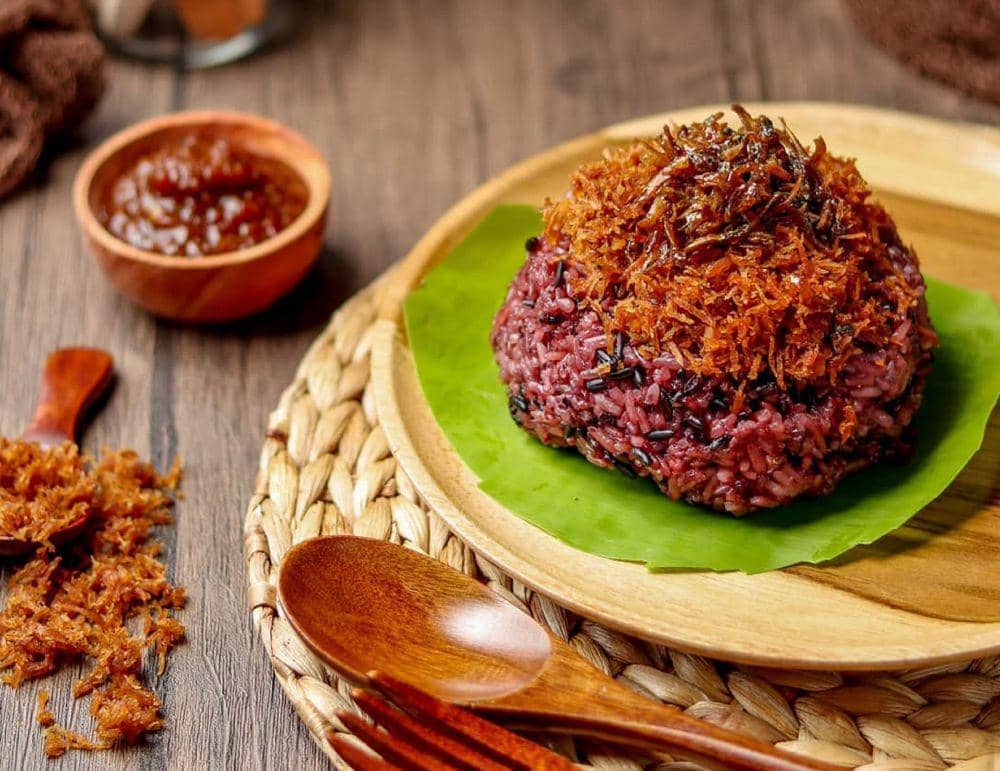 Anti Lemas! 5 Alasan Makan Songkolo Saat Sahur Bikin Kenyang Lama