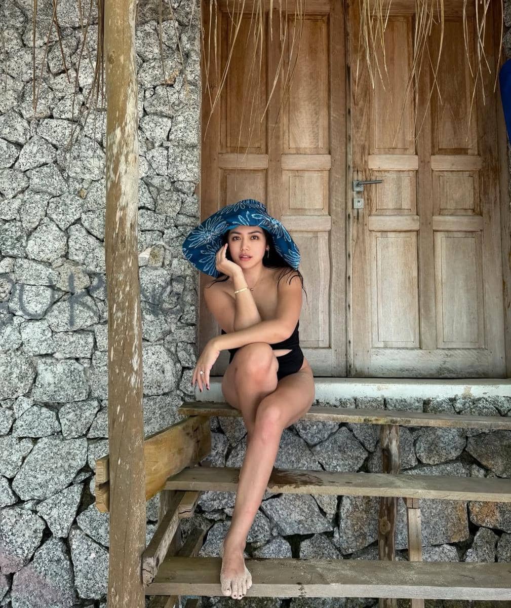 Jessica Iskandar jalan-jalan di Belitung