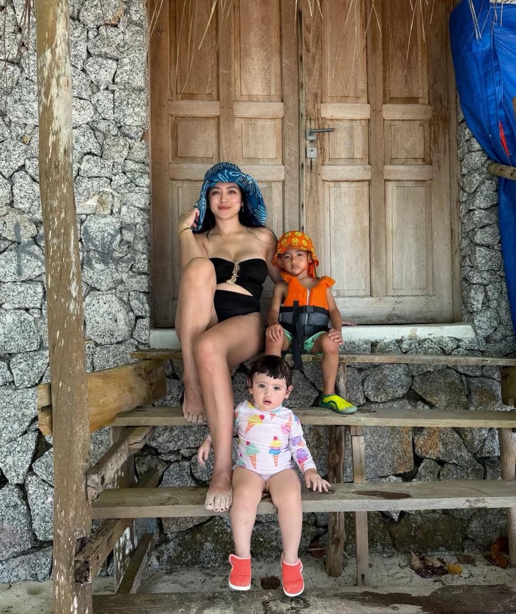 Jessica Iskandar jalan-jalan di Belitung