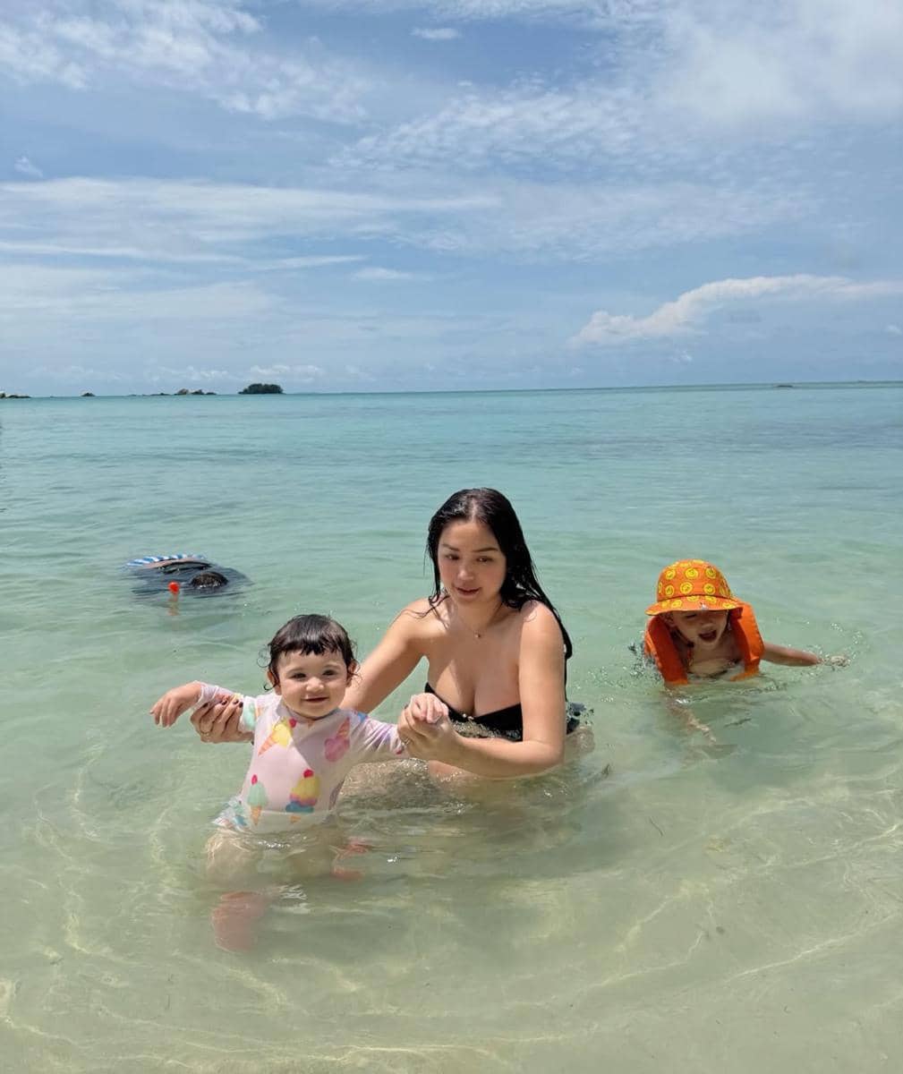 Jessica Iskandar jalan-jalan di Belitung