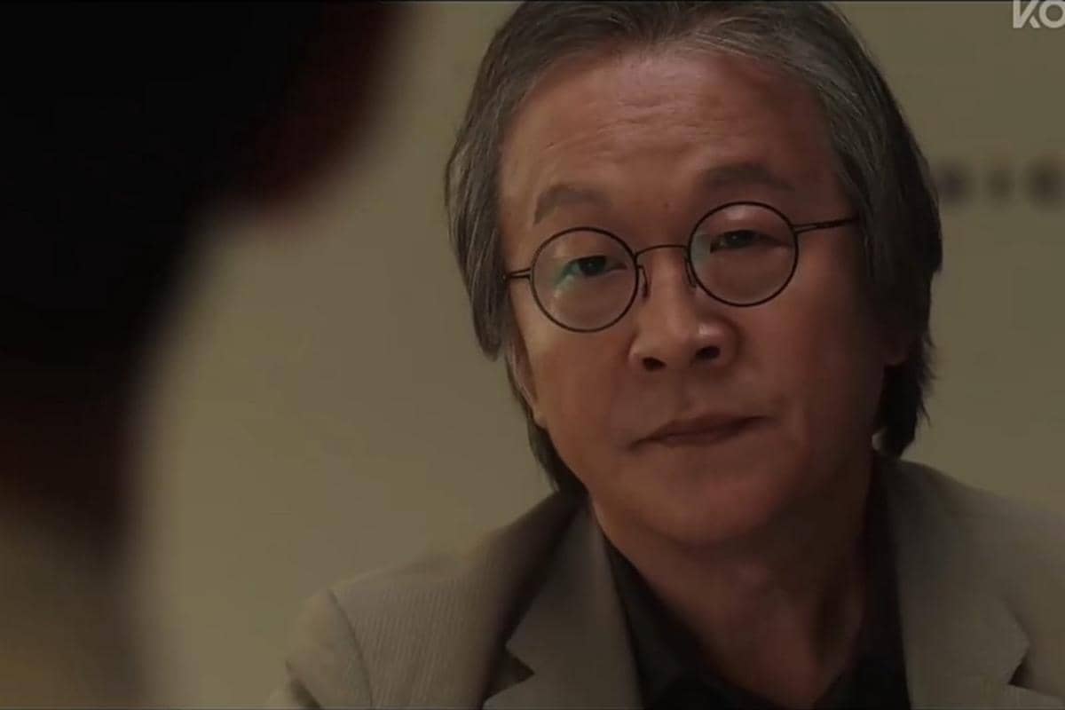 Still Cut Bloody Flower