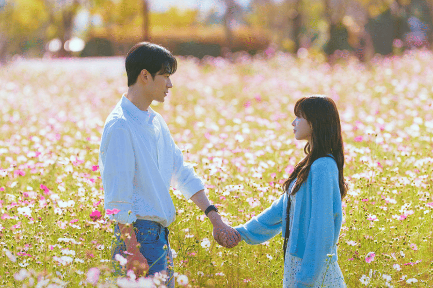 Kenapa Dulu Hyun Jin dan Yoon Seong Gak Jadi Pacaran di Our Universe?