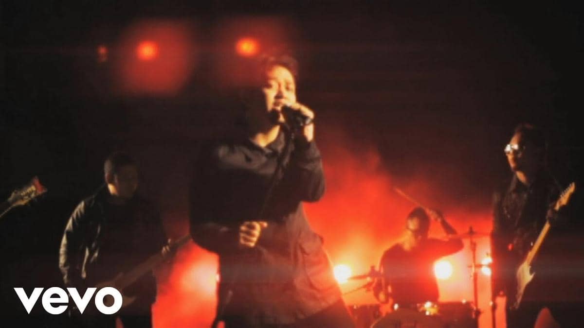 cuplikan video klip "Maafkan Aku Harus Pergi"