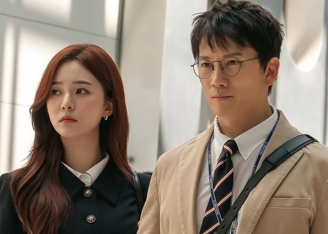 Oh Se Young dan Ji Sung di drama The Judge Returns