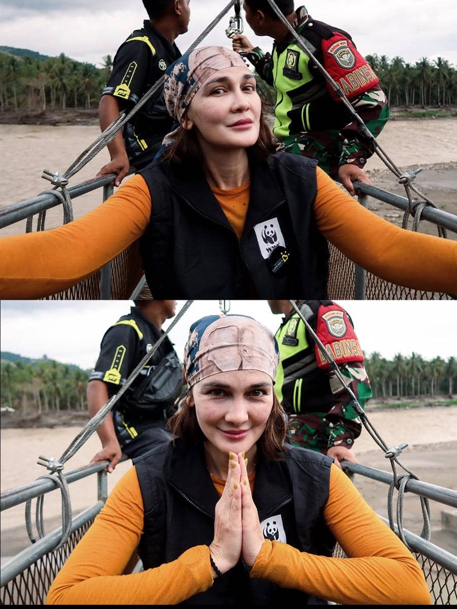 Luna Maya berkunjung ke daerah bencana di Peusangan