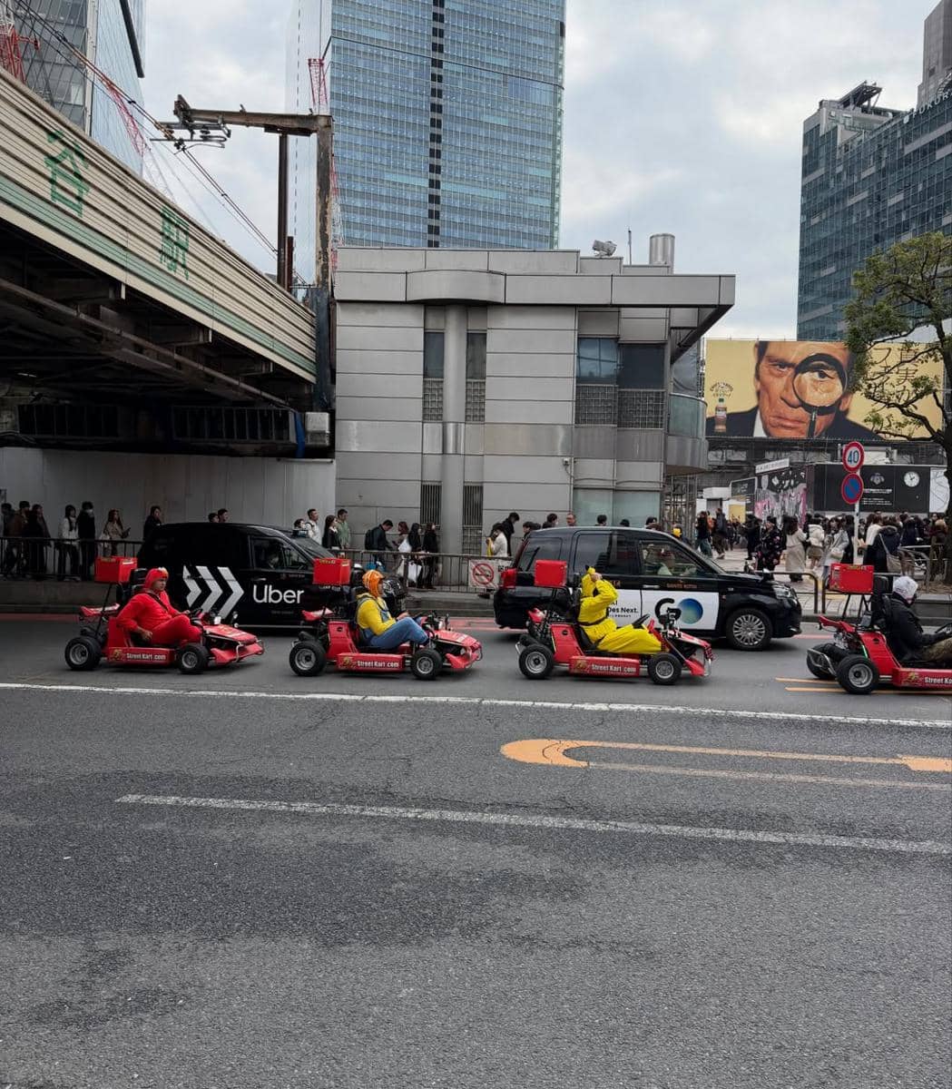 Sarah Keihl jalan-jalan di Asakusa