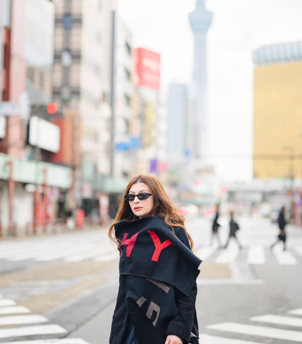 Sarah Keihl jalan-jalan di Asakusa