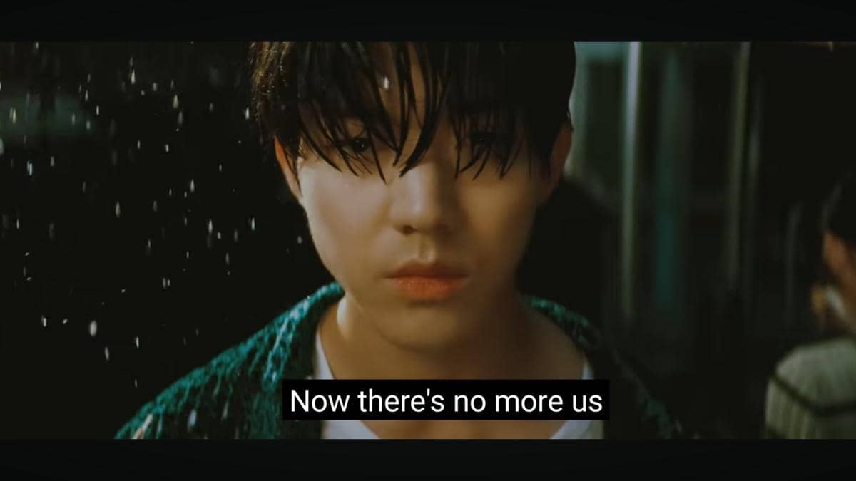cuplikan MV "Right Through Me"